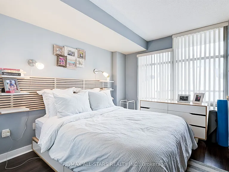 10 Navy Wharf Ct #2307 — Photo 8