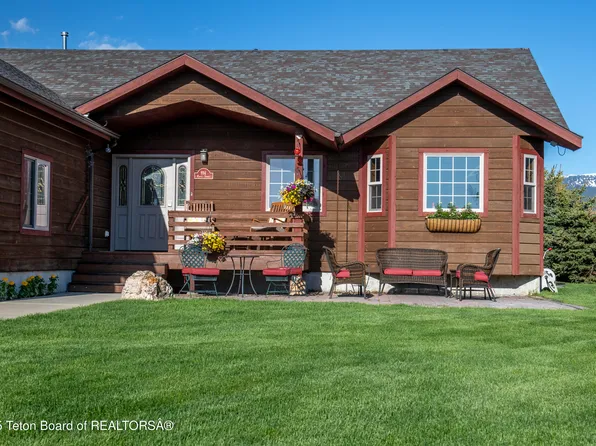 891 Paiute St, Driggs, ID 83422