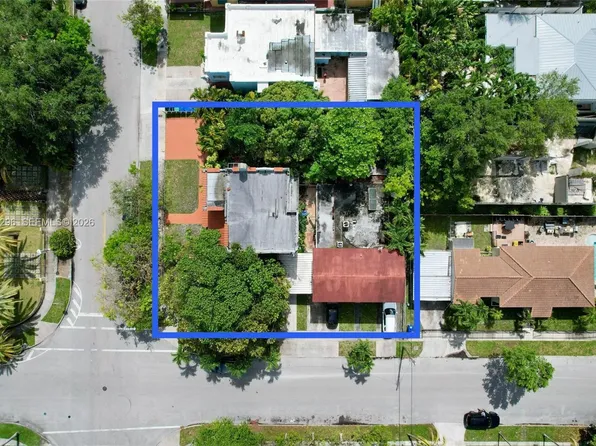 1792 SW 11th St, Miami, FL 33135