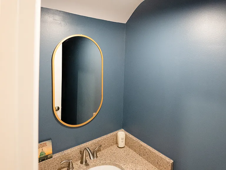 202 S Virginia Ave — Photo 8