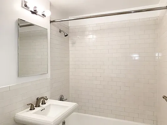 Rented by Stonehenge NYC LLC | media 9