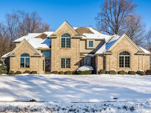 7488 River Highlands Dr, Fishers, IN 46038