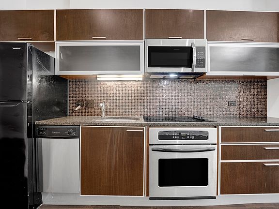 5th image of 660 W Wayman St Unit 107B
