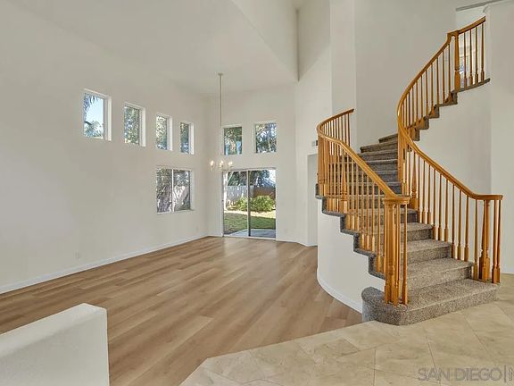 4th image of 1674 W 11th Ave