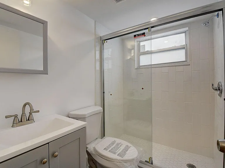 525 S Broadway #M — Photo 13