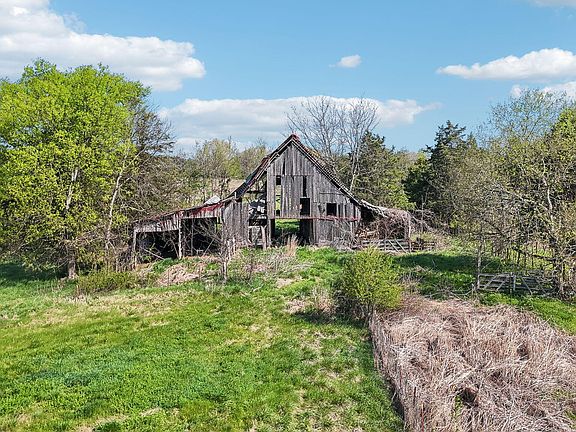4th image of 436 Thorngrove Pike