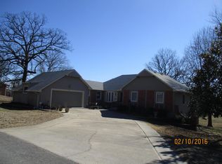 504 E Hillcrest St, Stockton, MO 65785
