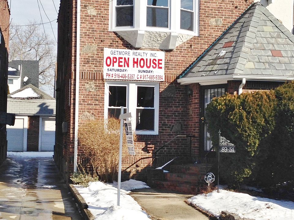 1st image of 8951 208th St