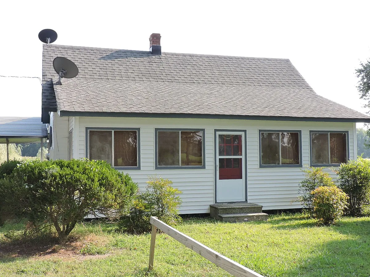 Building Photo - 8220 Glass Rd