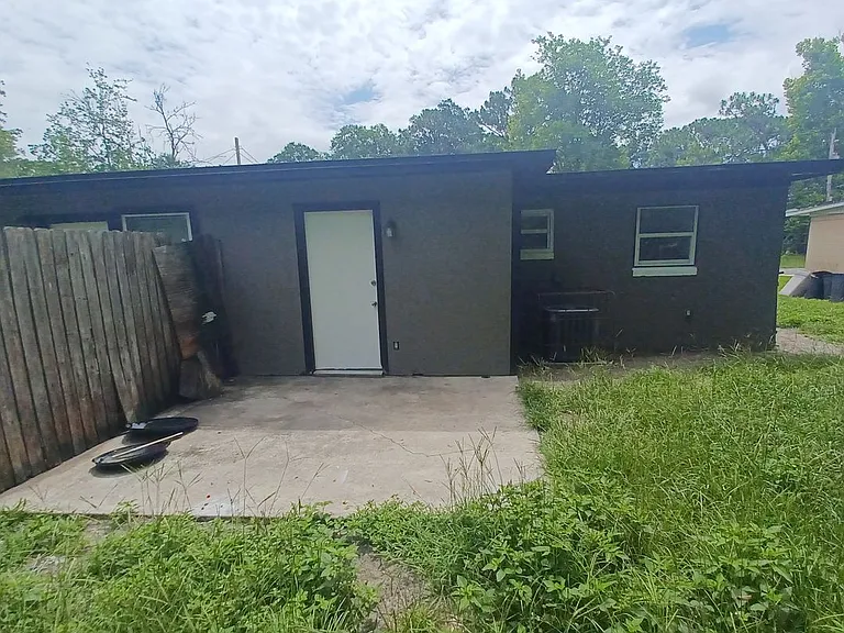 1868 Doyon Ct — Photo 17