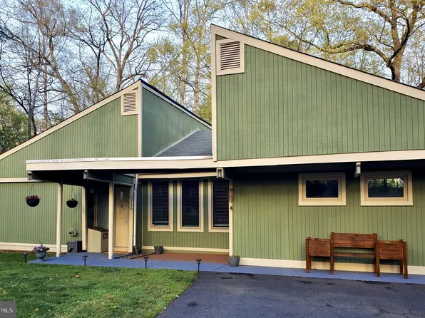 6266 Occoquan Forest Dr, Manassas, VA 20112