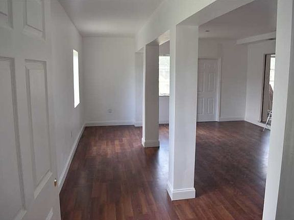 3rd image of 4574 NW 39th St