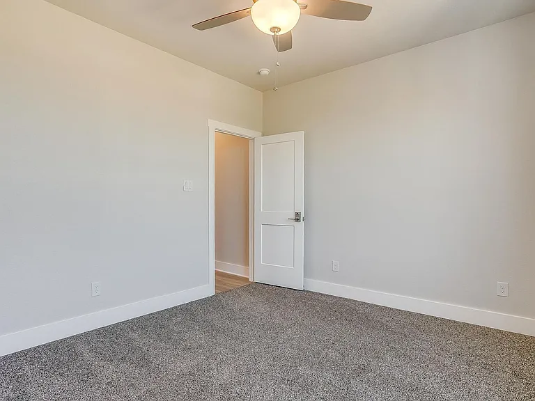 2944 Forest Park Blvd #FP-2028 — Photo 19