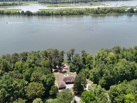 4th image of 106 Calico Ct