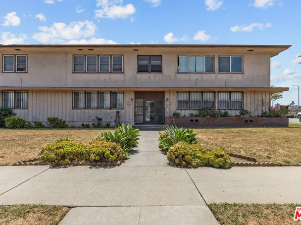 3320 1/2 W 77th St, Los Angeles, CA 90043