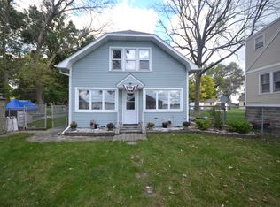 38134 N Lakeside Pl, Antioch, IL 60002