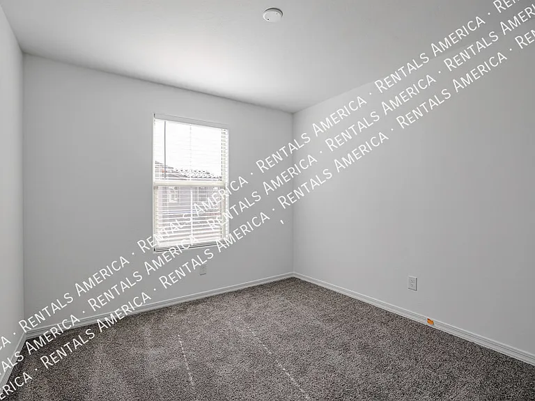 25196 N 142nd Dr — Photo 15