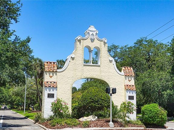 4th image of 4655 W Beach Park Dr