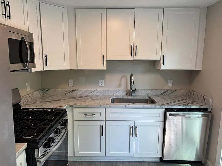 2159 E Eden Ct — Photo 2