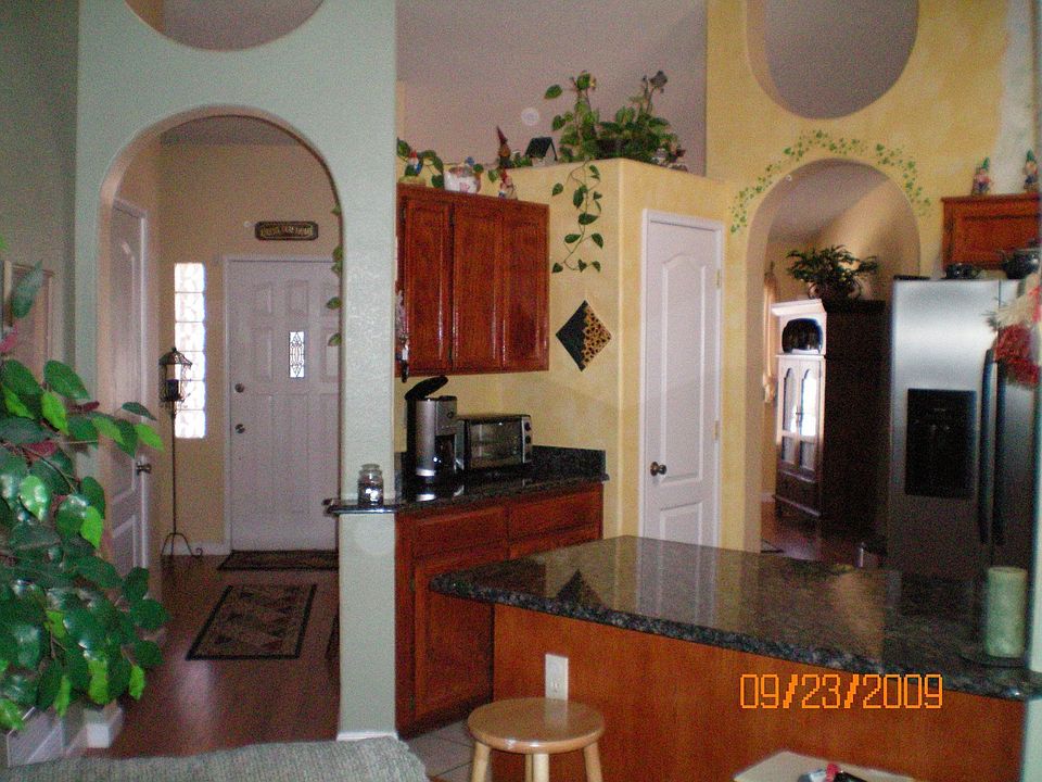 Gorgeous upgraded kitchen