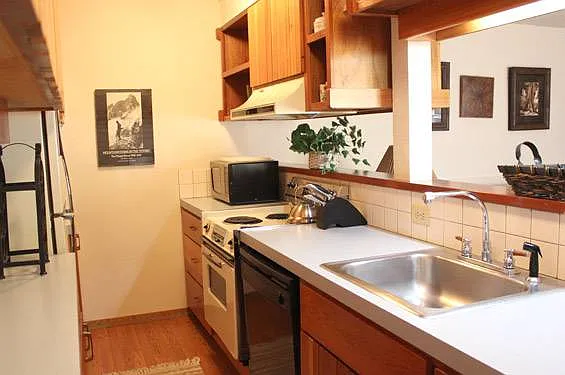 3414 Bearberry 4455 Berry Dr — Photo 7