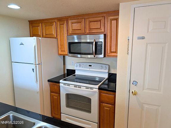 5th image of 450 N Arlington Ave Unit 502