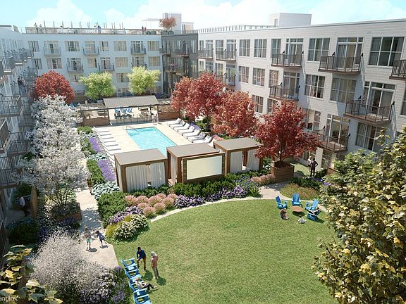 Everett-ma-exterior-courtyard-pool