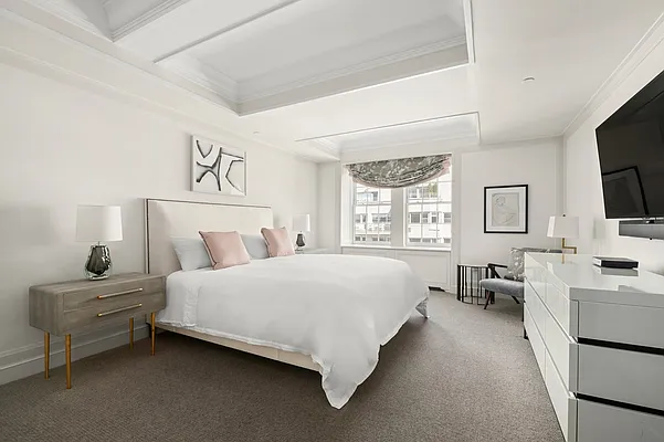 Rented by Douglas Elliman | media 7