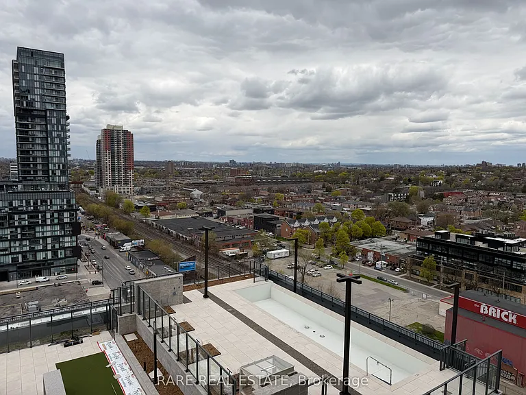 1185 Dupont St #1411 — Photo 7
