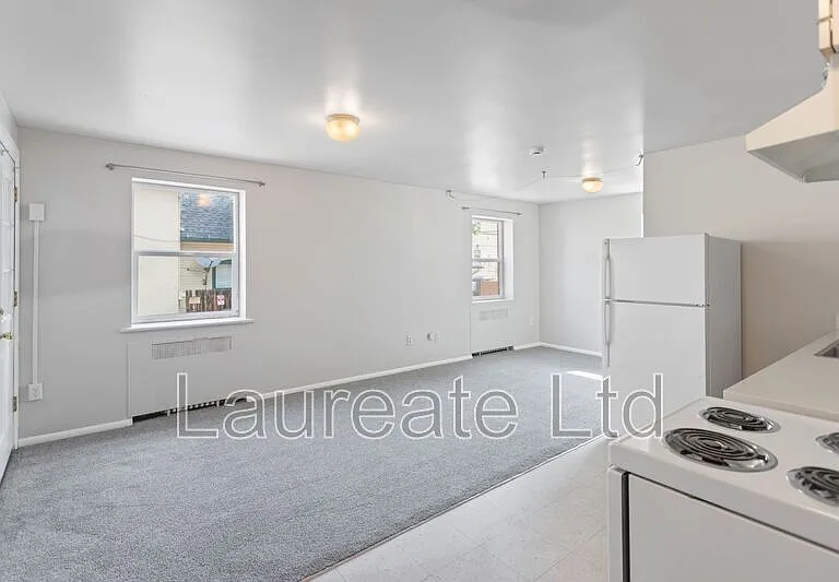1432 Gaylord St #7 — Photo 3