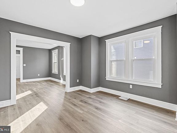 3rd image of 5613 Plymouth Rd