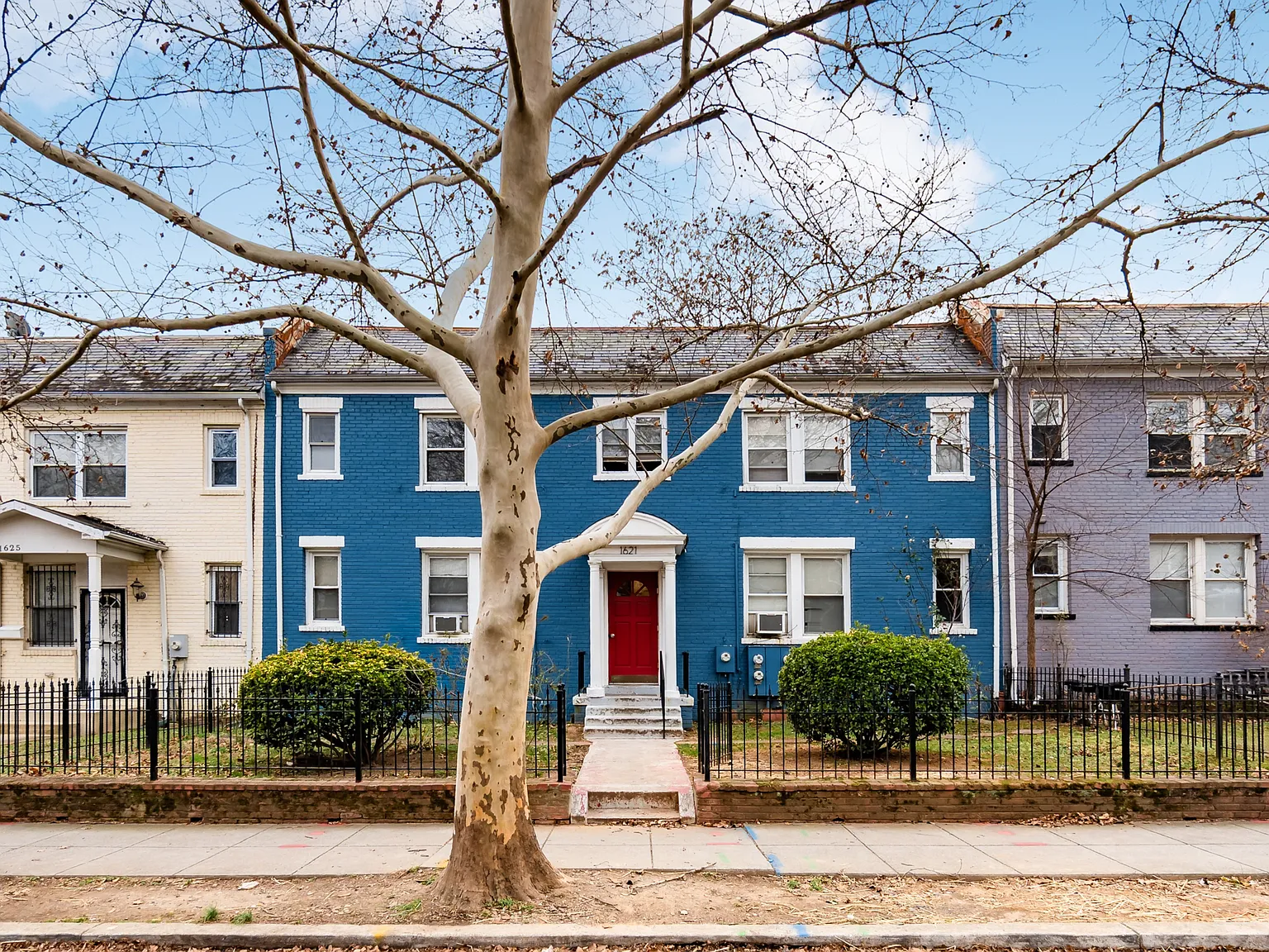 1621 F St NE — Photo 1
