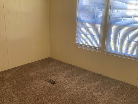 5th image of 1842 Mission Hills Dr