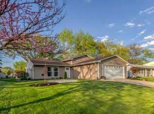 1110 Price Dr, Elgin, IL 60120