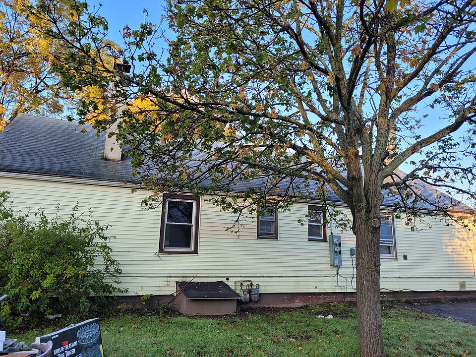 1st image of 35 Thoreau Ct #2