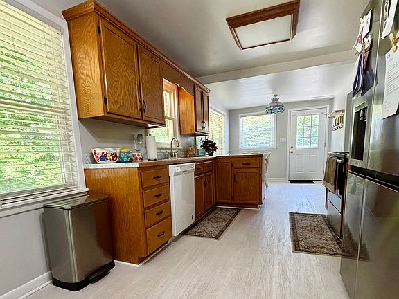 5th image of 107 Lakemont Ct