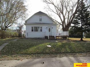 225 Crystal St, Lyons, NE 68038