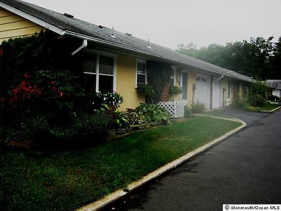 2nd image of 244 Jefferson Court #D