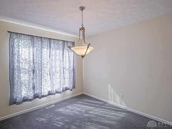 4th image of 167 Ravelle Ct