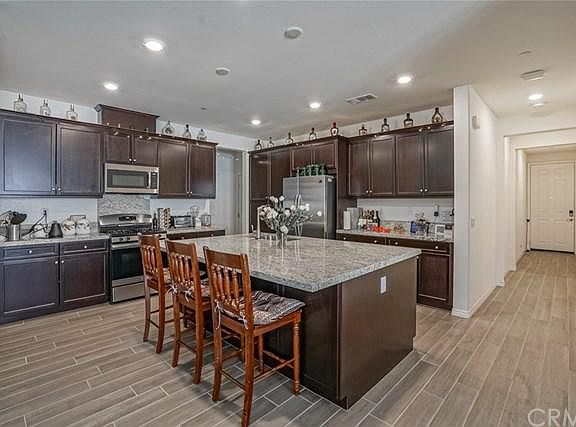 4th image of 18287 Dewberry Ct