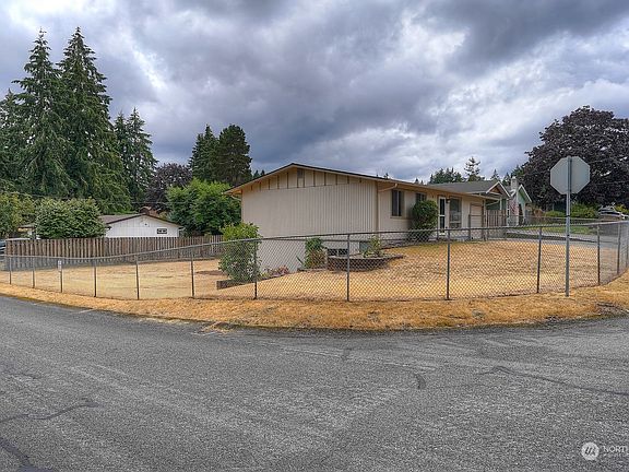 4th image of 2324 Pamela Place