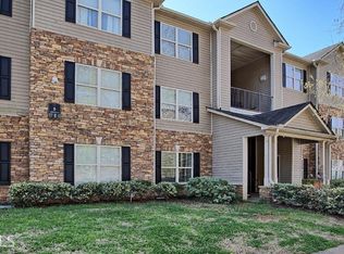 2204 Fairington Club Dr, Lithonia, GA 30038