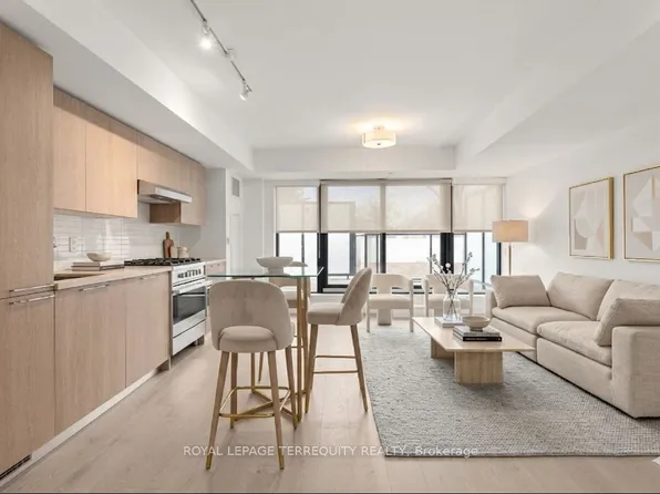 160 Kingsway Cres #219, Toronto, ON M8X 2R6