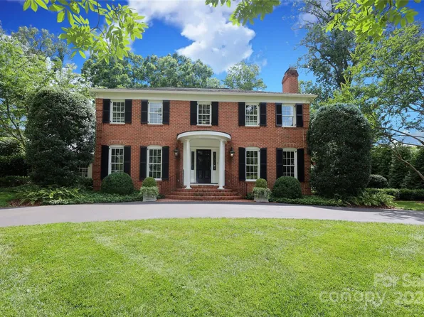 4100 Silver Bell Dr, Charlotte, NC 28211
