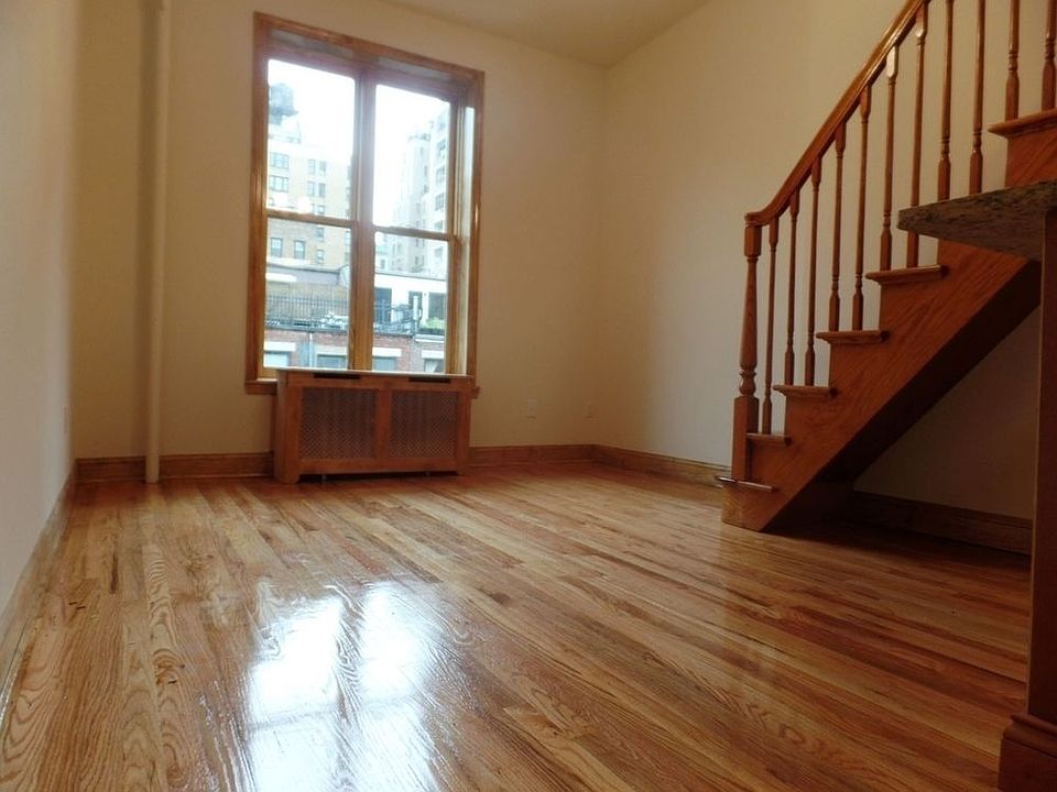 2nd image of 338 W 88th St APT 4A