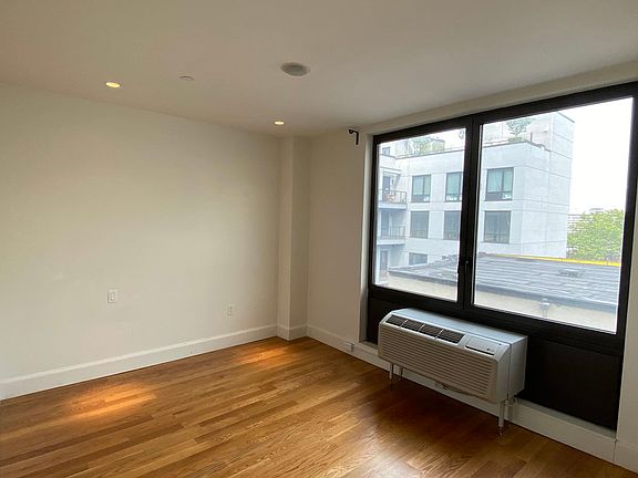 3rd image of 233 Gold St #3001