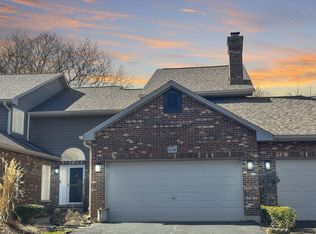 838 Saddlewood Dr, Glen Ellyn, IL 60137