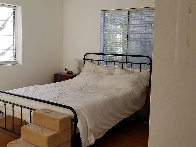 1043 Waltham Rd #D — Photo 10