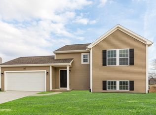2331 Sagebrush St, Kalamazoo, MI 49006
