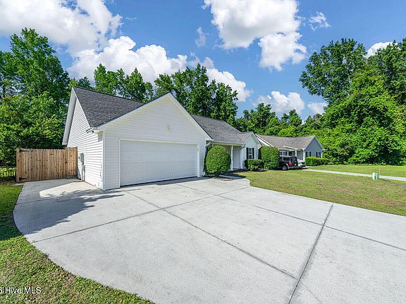 2nd image of 6809 Bridle Court